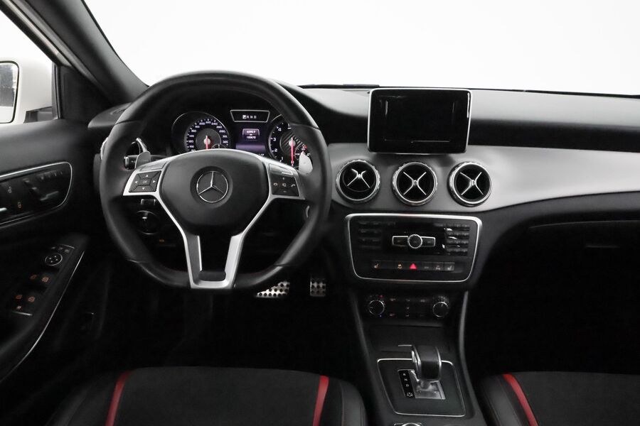 Mercedes-Benz GLA vaihtoauto