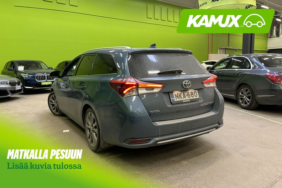 Toyota Auris vaihtoauto