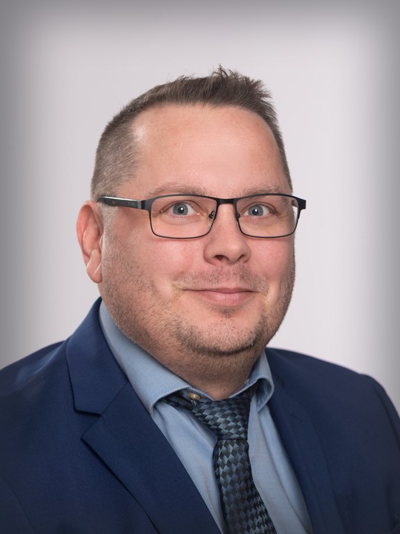 Automyyjä business-users/313504/main_harri-ronkainen_1753963472361.jpg